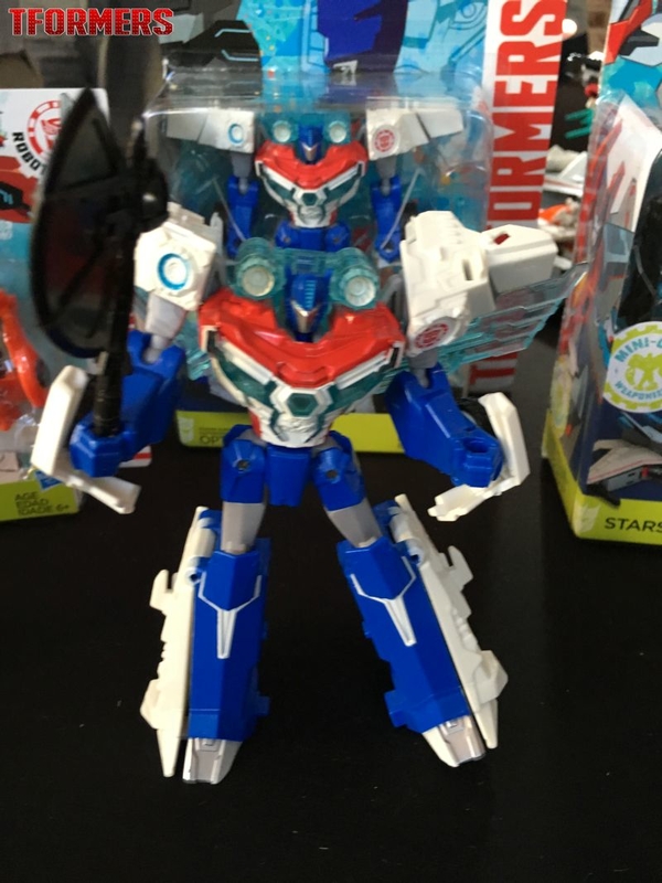 SDCC2016   Hasbro Breakfast Event Robots In Disguise Gallery With 3 Step Bisk Power Surge Starscream Paralon & More  (4 of 20)